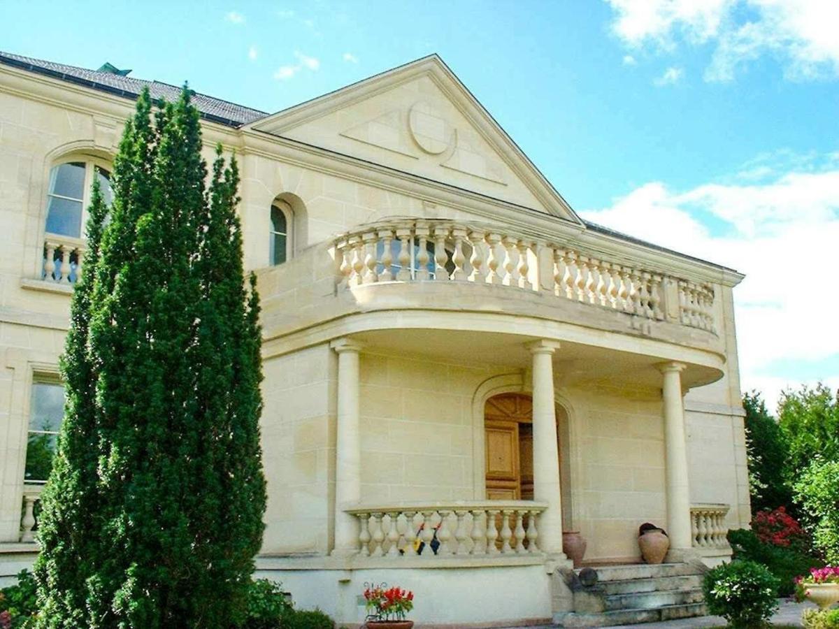 La Demeure D'Iris Bed and Breakfast Bougival Exteriör bild